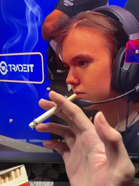 队员亲自官宣：线上赛之王宣告解散