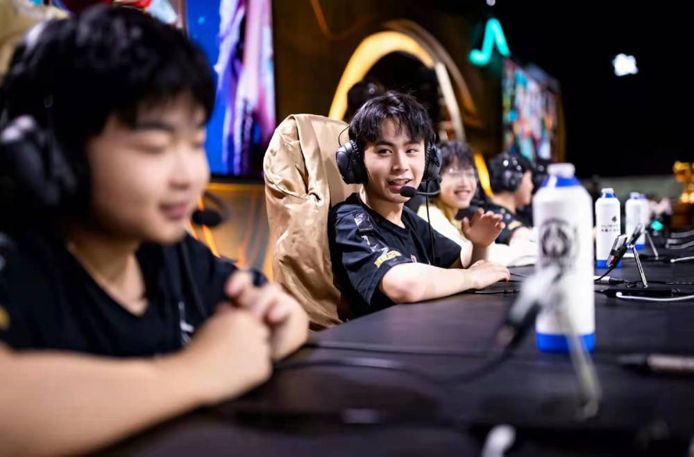 媒体人再谈石油杯：有参与俱乐部计划 LOL项目不包括LPL为时尚早